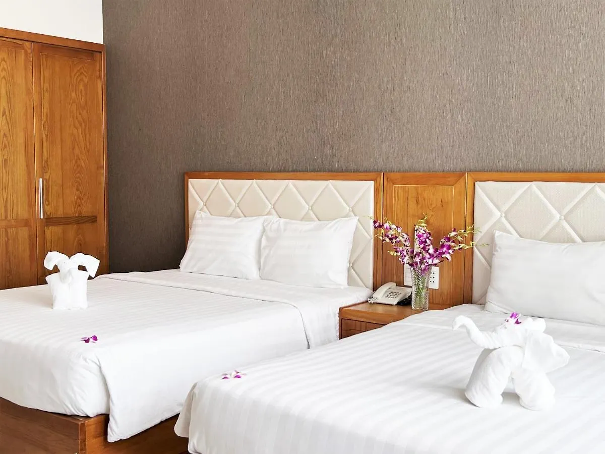Anh Phuong Hotel & Apartment Da Nang 3*,  Vietnam